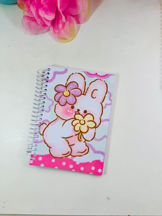Libreta  pequeña Conejo flores