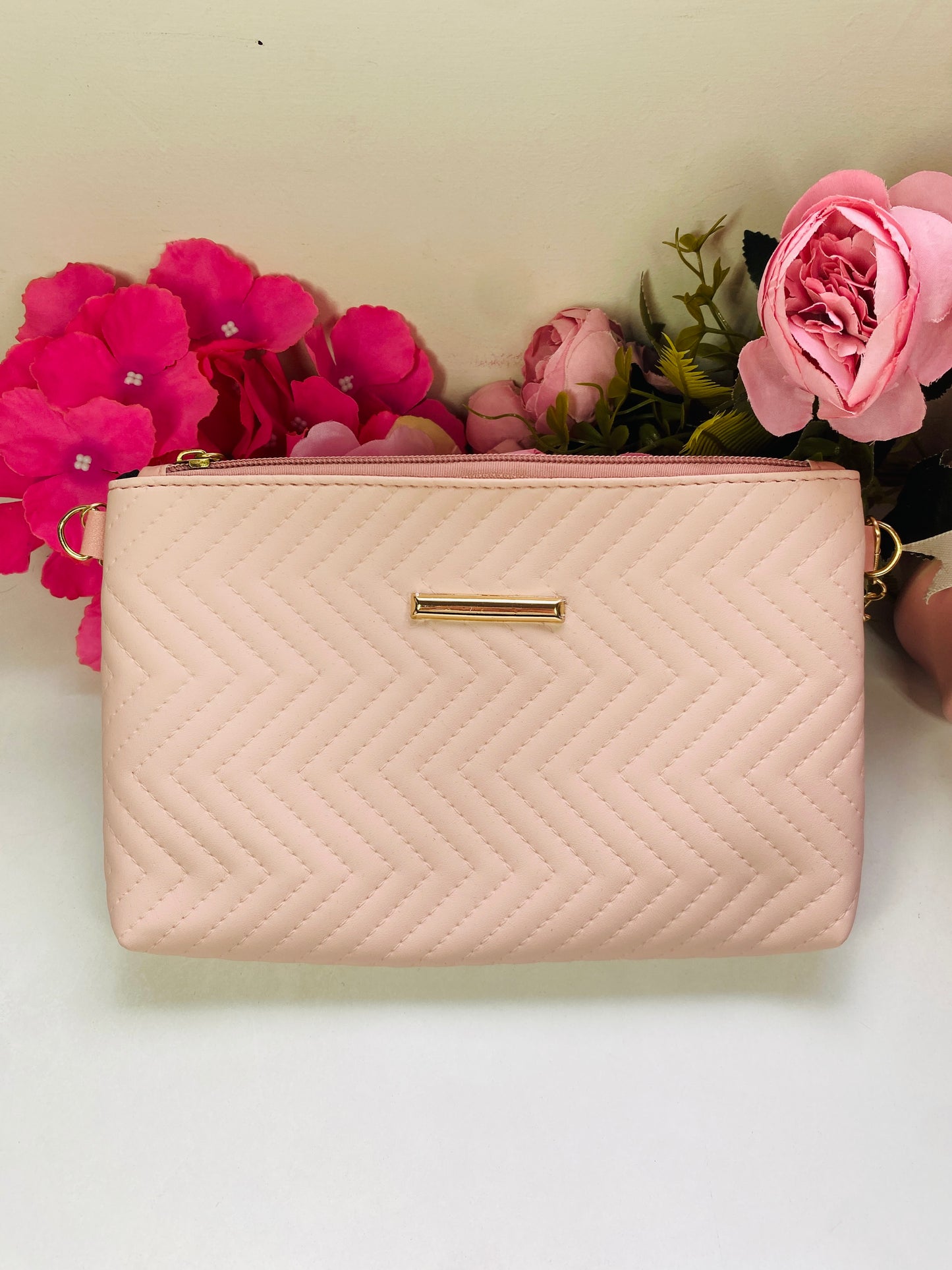 Bolsito de hombro y cosmetiquero (2 en 1) ✨