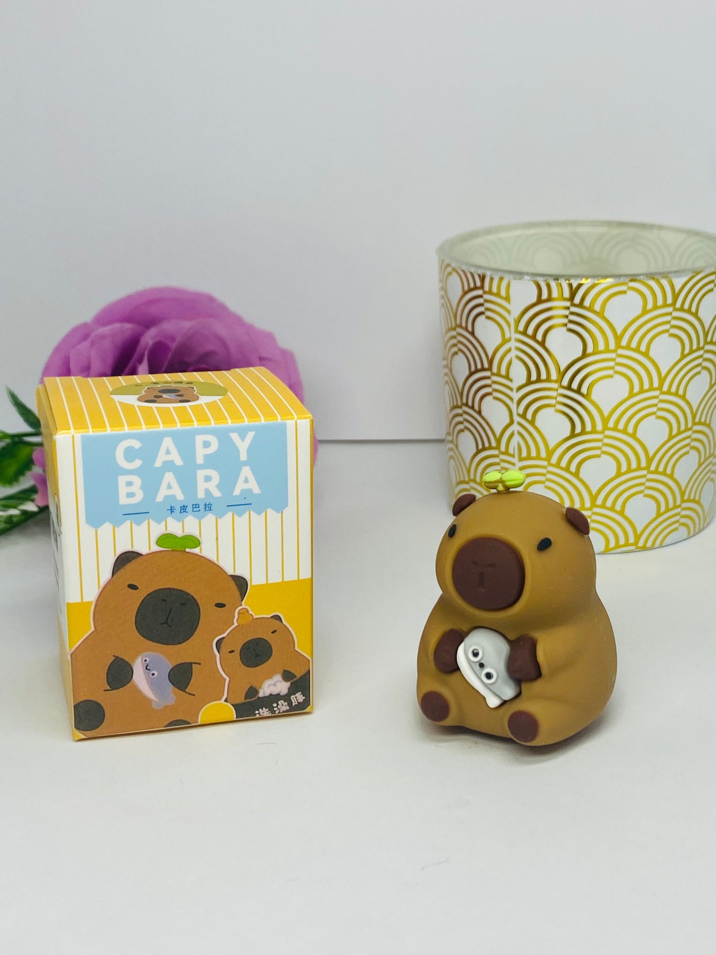 Figura de Escritorio Capibara sorpresa