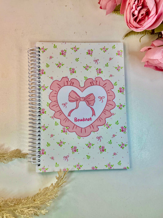 Libreta  mediana corazon coquette